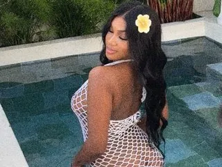 ChaynnaCooper Image 4